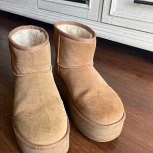 UGG Classic Mini Platform Boots